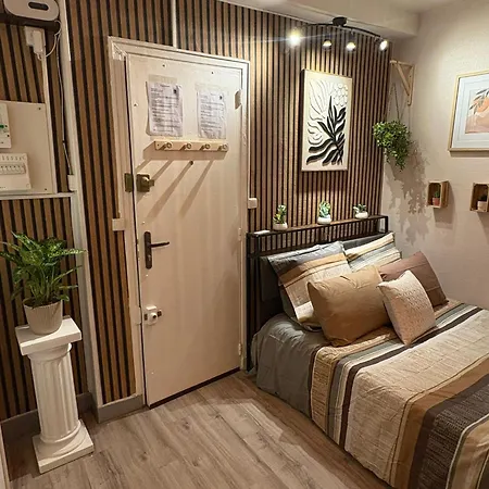 Apartment A 3 Min Du Metro Place De Clichy *