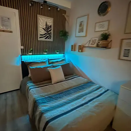 Apartment A 3 Min Du Metro Place De Clichy